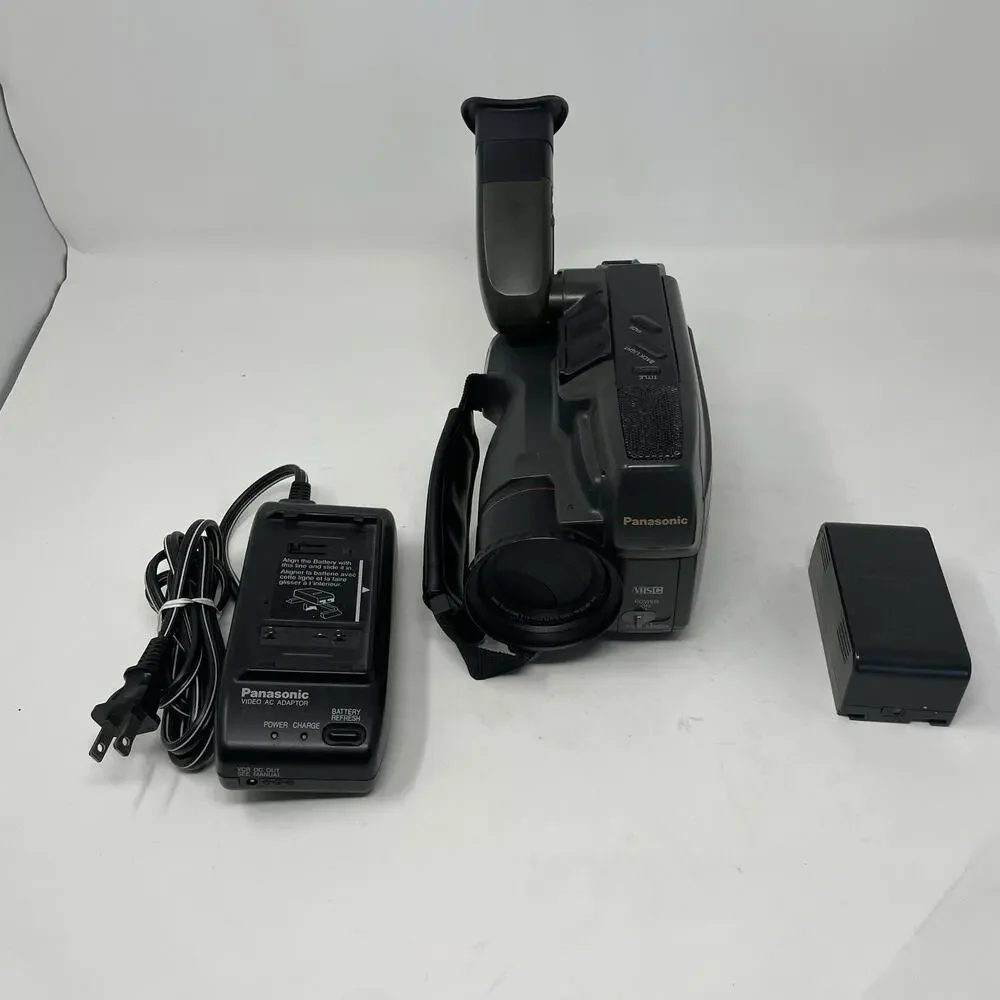 Panasonic Palmcorder IQ PV-D486 Camcorder Camera TESTED Read Description